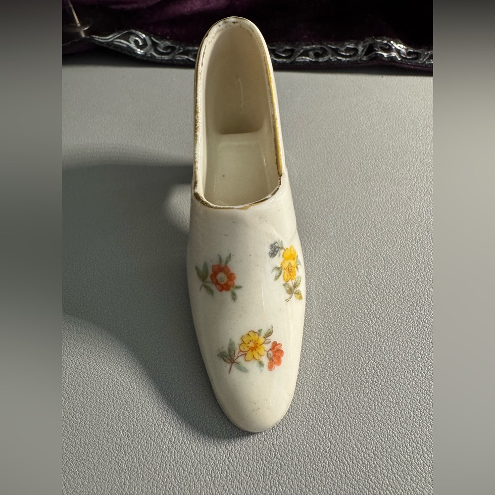Ceramic Mini Vintage Shoe